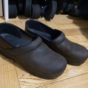 Dansko Clogs Size 43 Mules